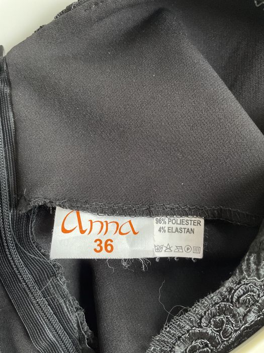 Sukienka czarna wieczorowa
