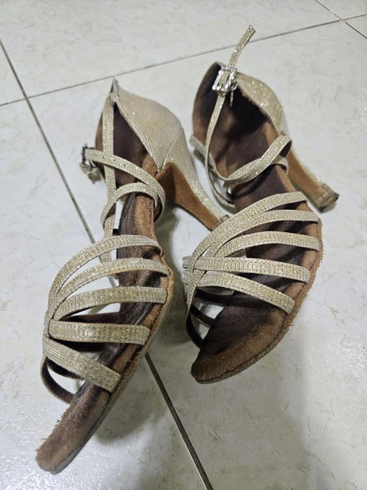 BD Dance, 40р, латина, блискуче танцювальне взуття