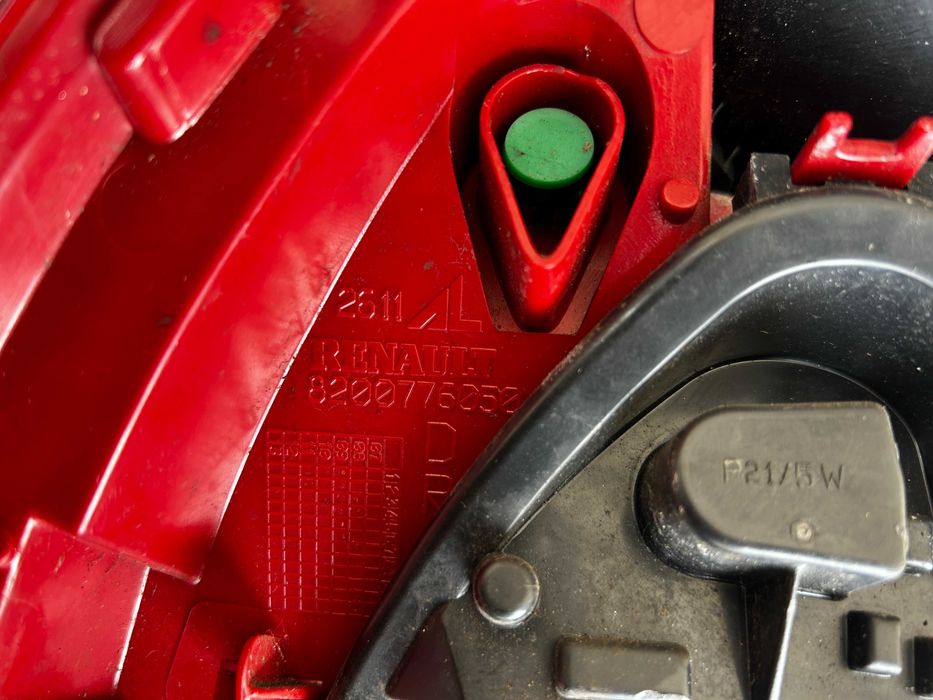 задній ліхтарь стоп правий Renault Clio 3 2009-2012 Хетчбек, 3D, 5D