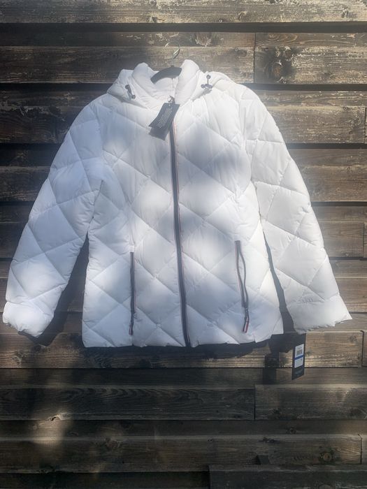 Новая теплая куртка известного бренда размер XL