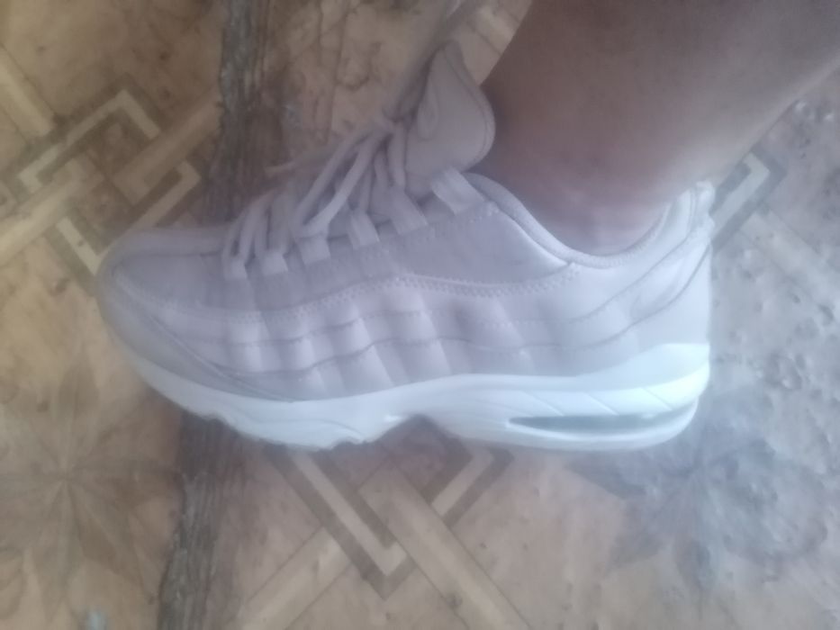 Кросівки на подростка девочку