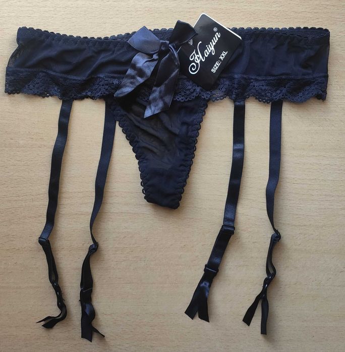 Koronkowe Stringi z Regulowanymi paskami do pończoch XXL