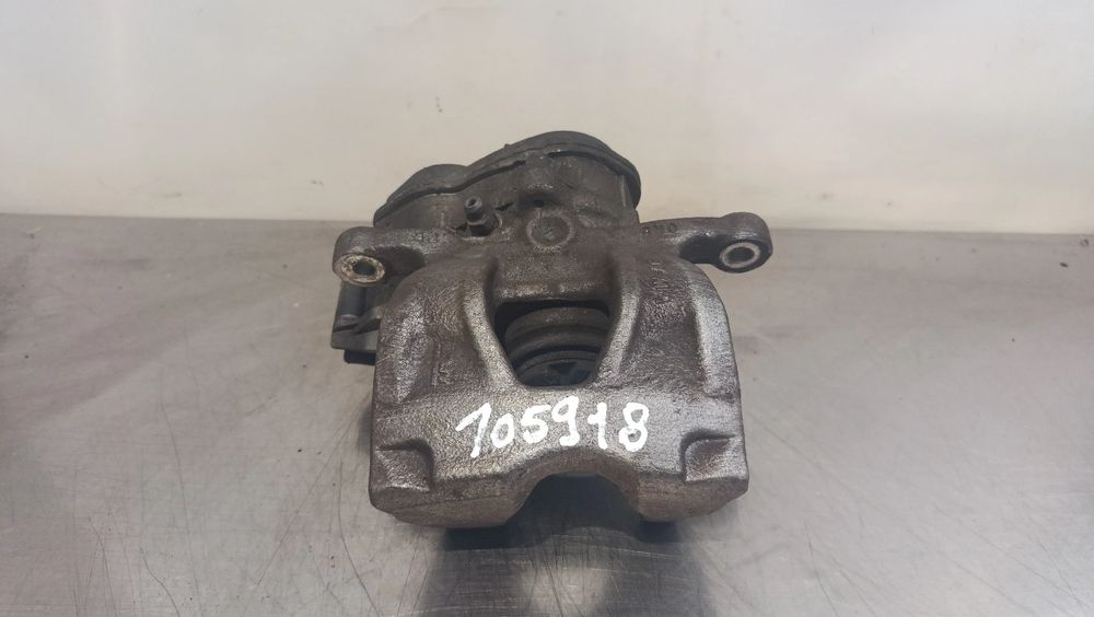 Pinça travão / maxila de travão trás direita AUDI A4 (8W2, 8WC, B9)