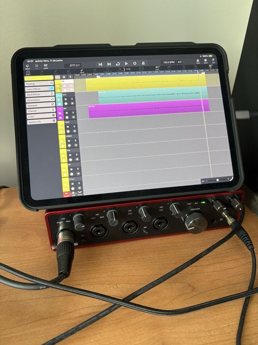 USB Audio Interface Focusrite 18i8 Geração 3 - excelente estado