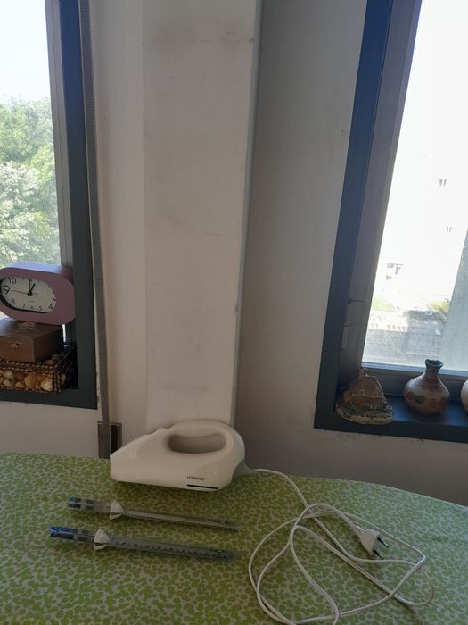 Vendo Faca Eléctrica KENWOOD muito bonita como nova