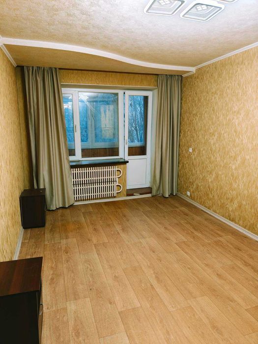 Продам 2 к. квартиру, ул. Владислава Зубенка