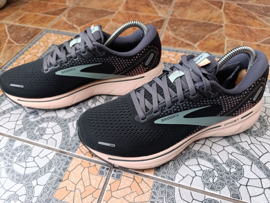 Brooks 39p. Жіночі трекінгові кросівки.