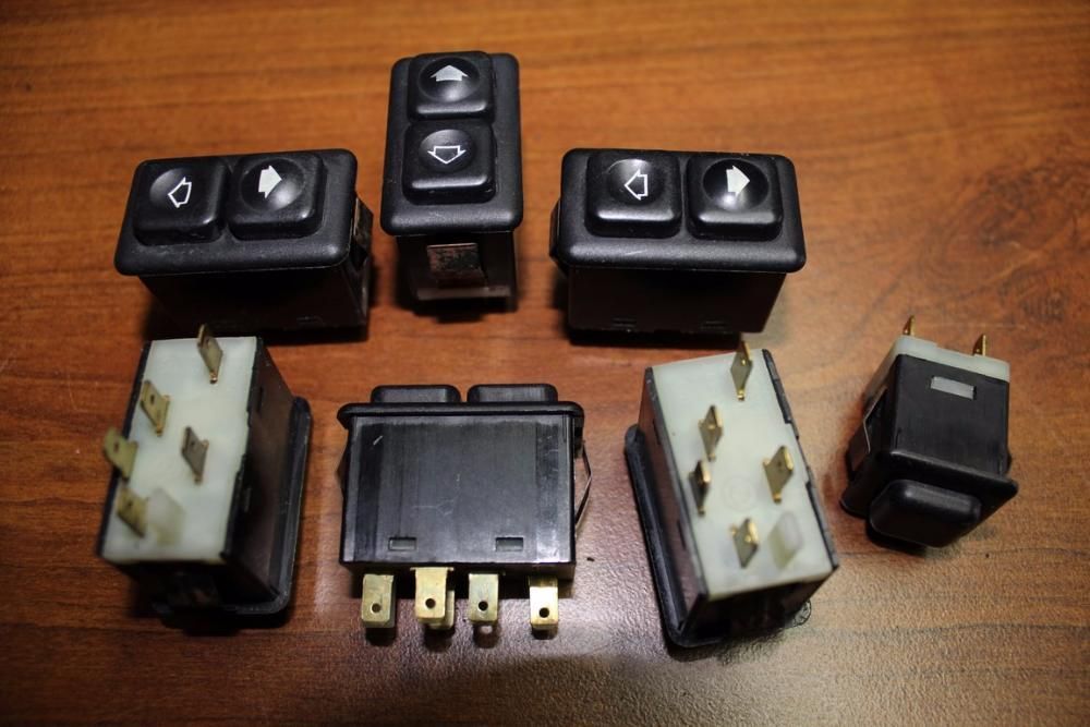 BMW E24 Części Wnętrza OBC Checkpanel Manetka Nawiew Klamka Części BMA