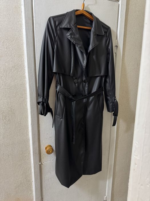 Продам черный плащ/тренч