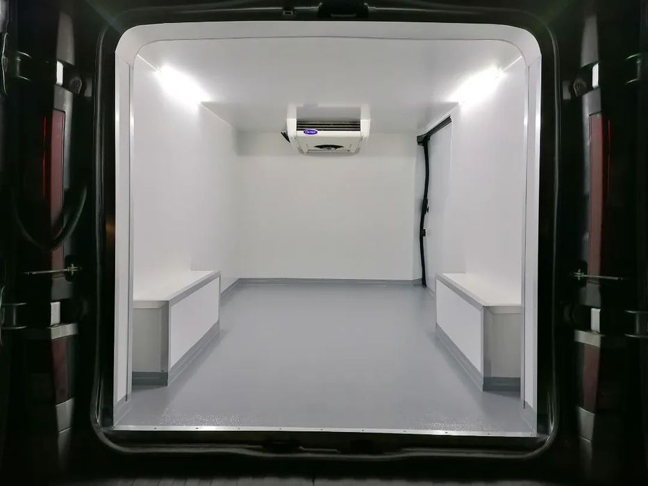 Zabudowa izotermiczna, chłodnicza Renault Trafic chłodnia, agregat chłodniczy