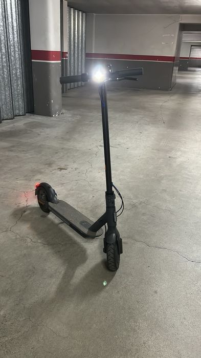 Trotinete xiomi 
Autonomia 30 kilometros 
Kilometros tem 3 800 km
Ve