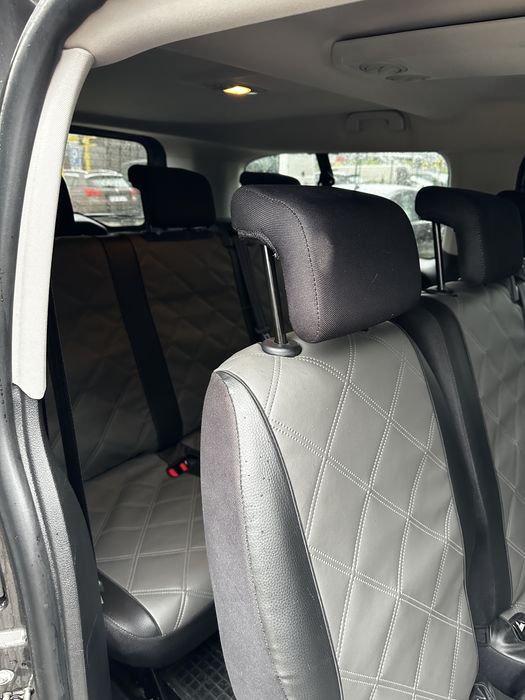 Opel Viavaro (niski przebieg)