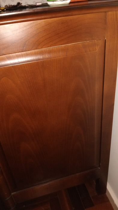 Vendo cómoda e espelho