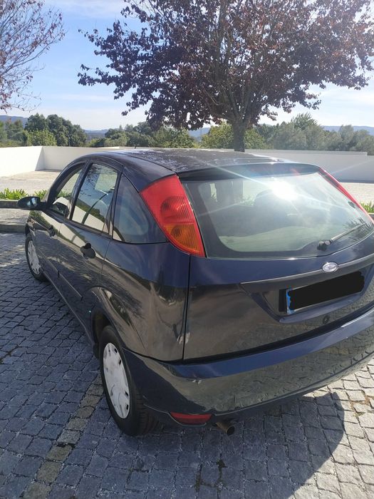 Ford Focus 1.4 gasolina - 2001 foto 4
