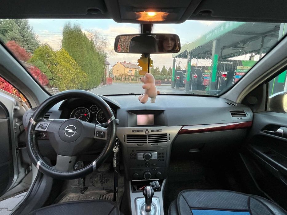 Opel Astra H 1.6 benzyna