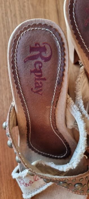 Sapatos Replay semi-novos