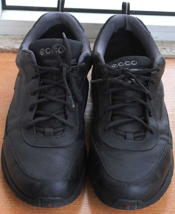 Кросовки ECCO Gore-Tex 46р. устілка 30 см. Гарний стан.