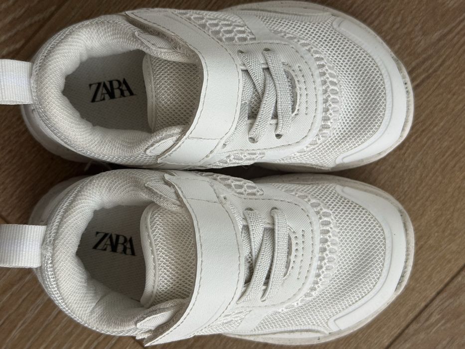 Zara barefoot 23 унісекс, стан чудовий