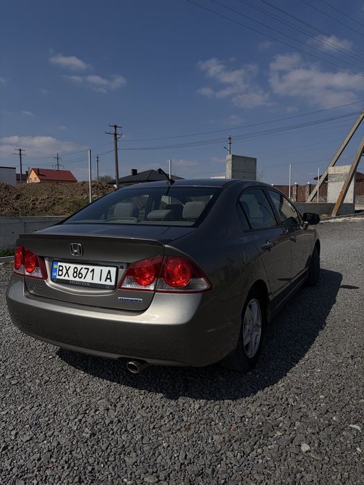 Honda Civic hybrid (нова батарея)