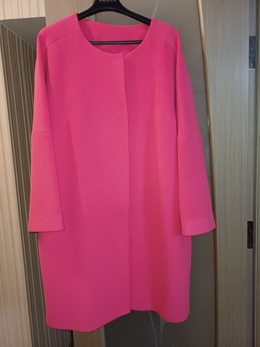 Пальто Фуксія розмір 48