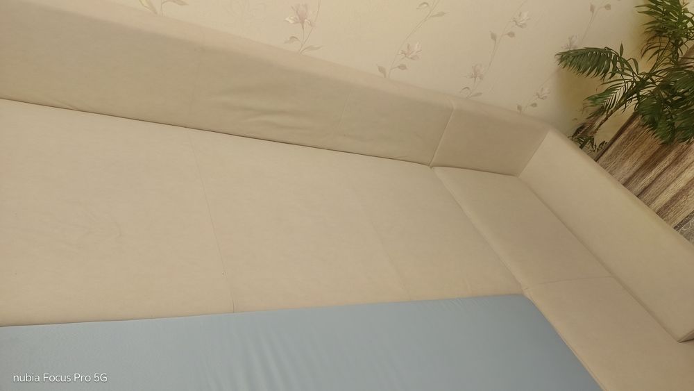 Продам кутовий диван