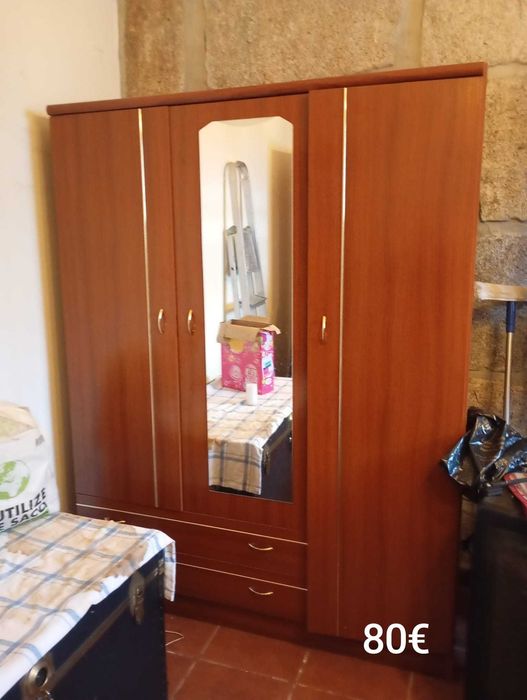 Móveis e eletrodomésticos usados para venda