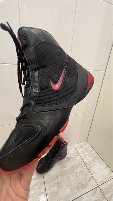 Кроссовки женские NIKE 40.5 р. Оригинал