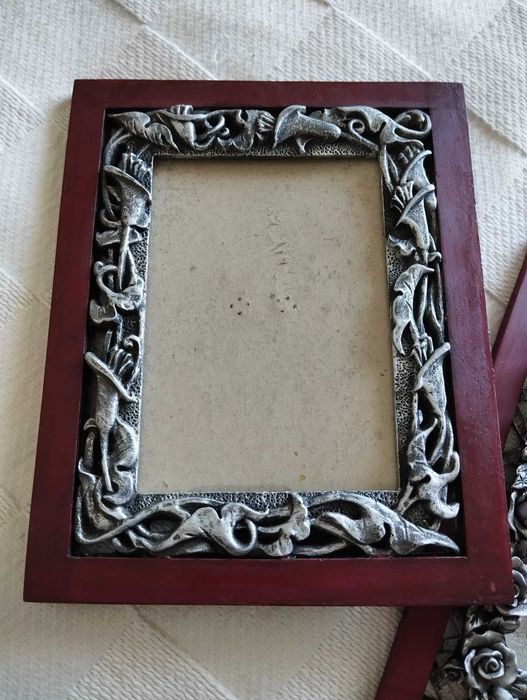 Par de Molduras Novas