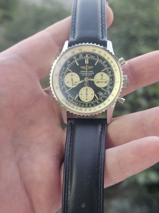 У продажу Breitling