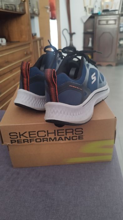 Tênis corrida tamanho 40 skechers