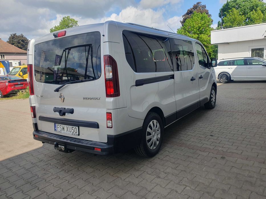 Samochód osobowy Renault Trafik