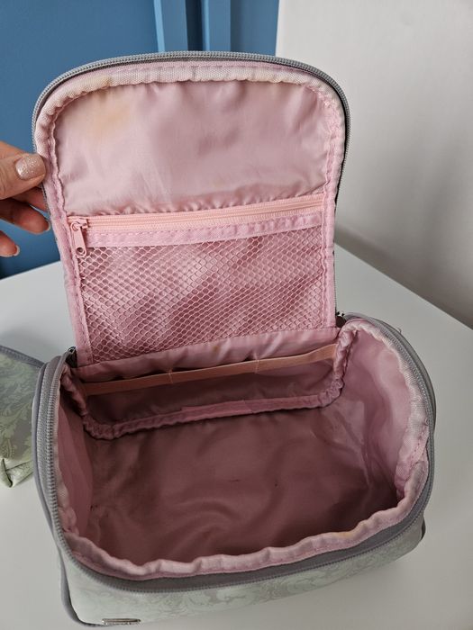 Kosmetyczka Reed z saszetką