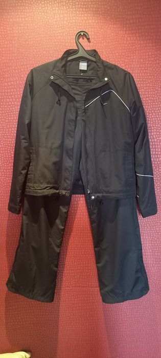 Продам спортивный костюм Nike