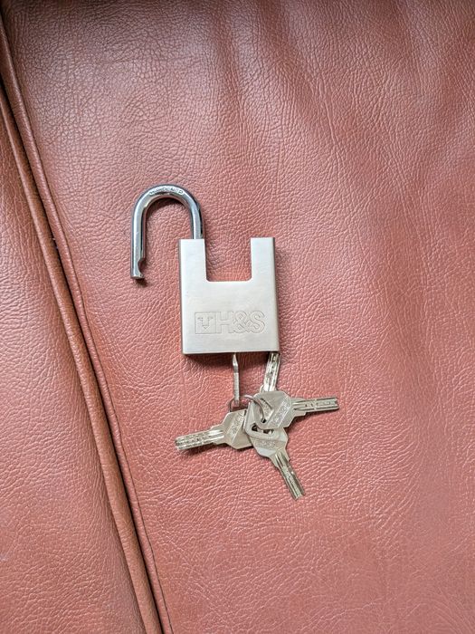 Cadeado forte e altamente resistente