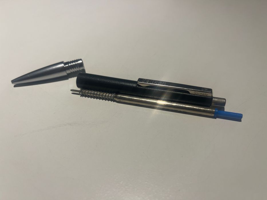 Esferográfica Pelikan