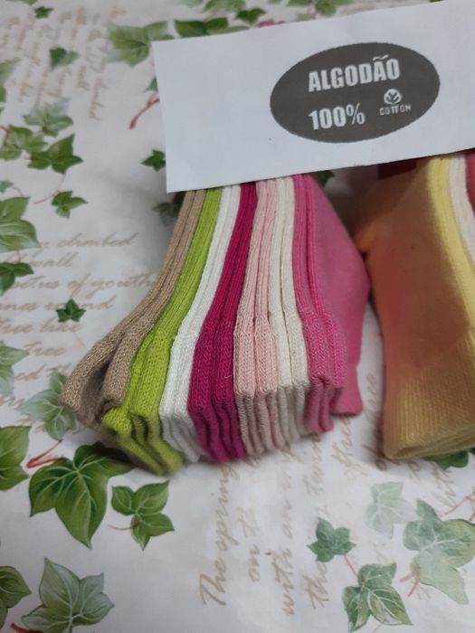 14 pares de meias de bebé