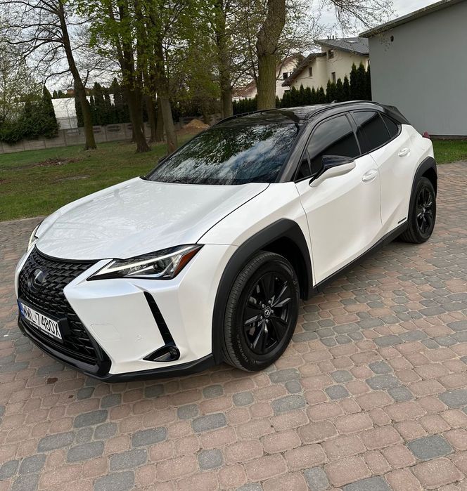 Lexus UX 250H 2022r Hybryda Biała Perła F-Desing 43.000km