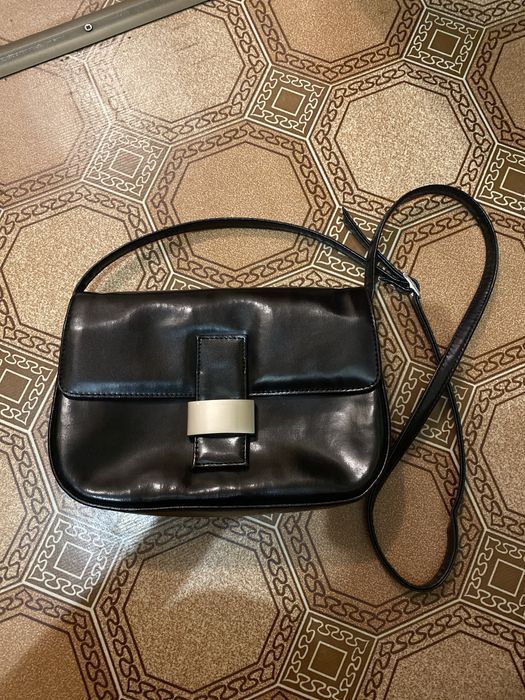 Сумка через плече жіноча чорна