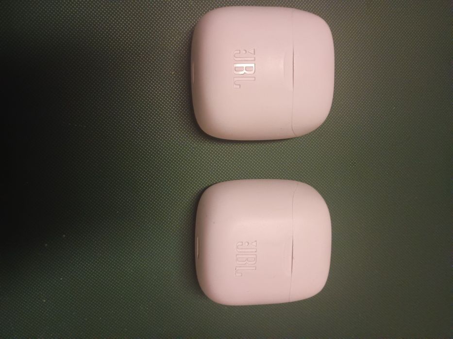 Etui ładujące do słuchawek JBL 220 i 225 tws