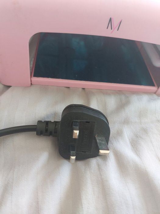 Lampa UV do paznokci