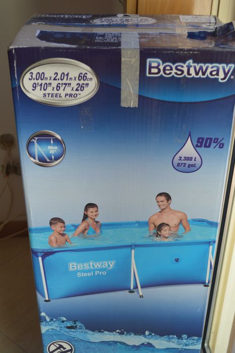 Piscina Bestway 3.00 x 2.01 x 66  * Bom estado (pouco usada)
