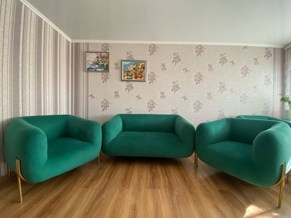 Офісні меблі нові