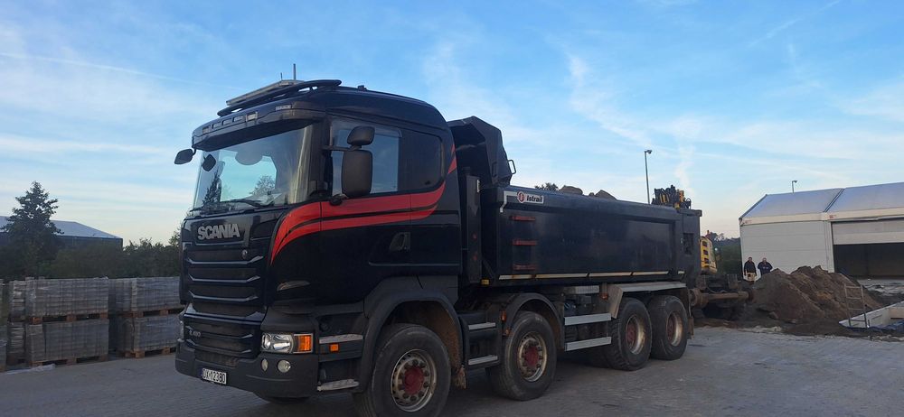 Transport kruszyw ,piasku, ziemi .