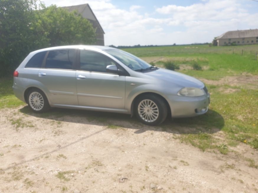 Fiat Croma 2005 rok