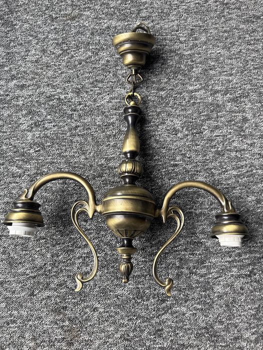 Lampa wisząca bez kloszy firmy Luminex
