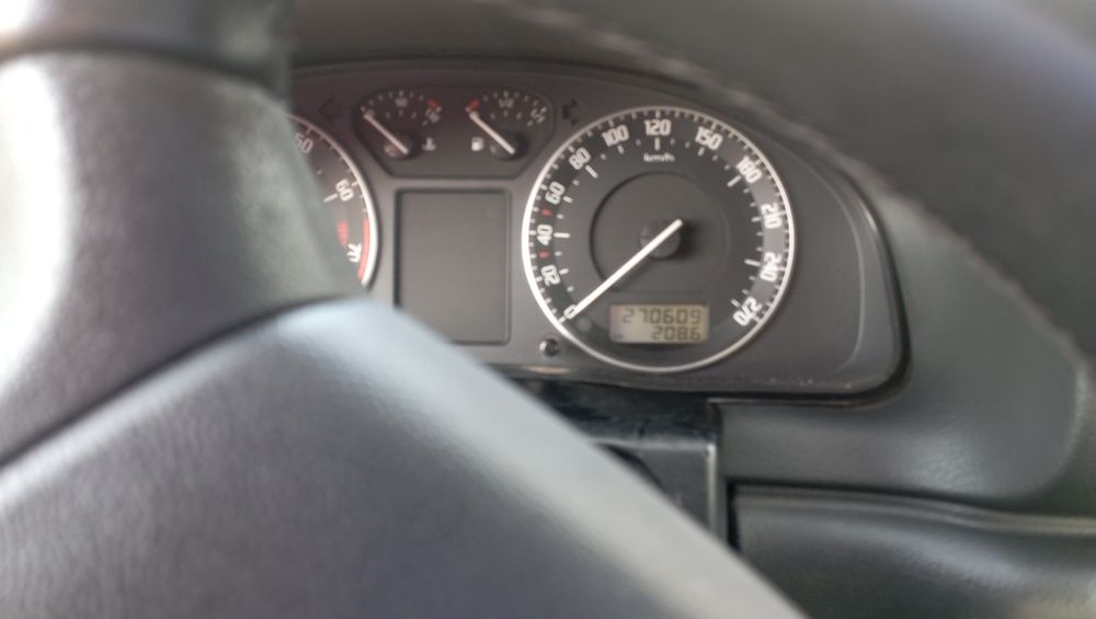 Продам автомобіль skoda superb