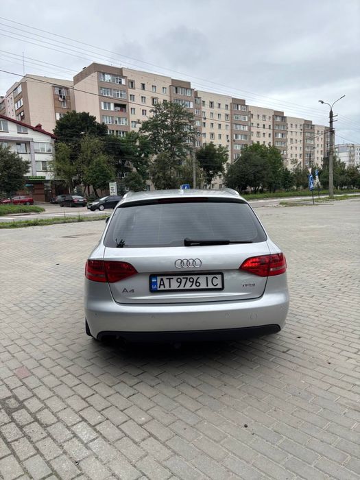 Продаю свій автомобіль