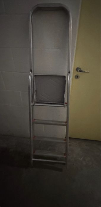 Escaladas em aluminuo usadas