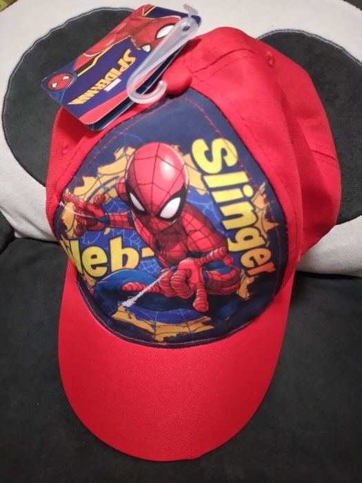 Новенька кепочка