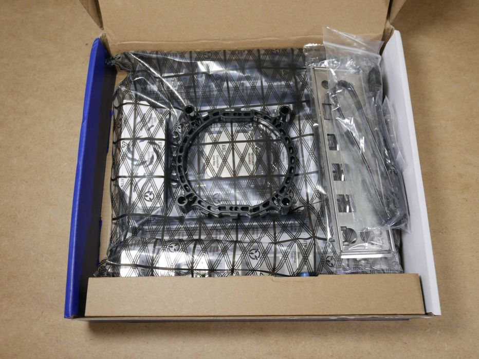 Комплект SOYO White X99 C612 + Xeon E5 2680 v4 14 ядер